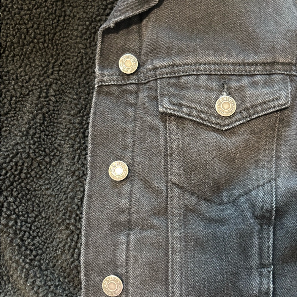 Old Navy Black Jacket with Sherpa Lining - Picture 6 of 7
